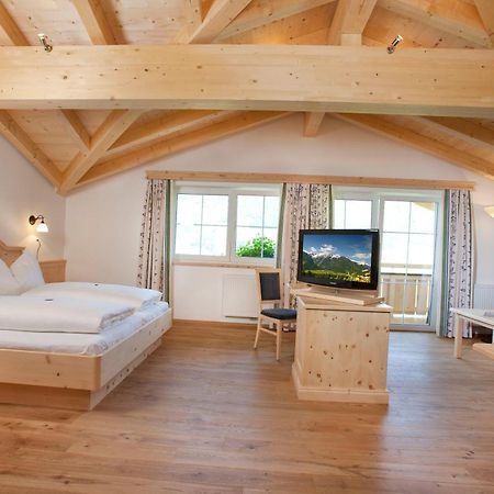Hotel Grundlhof ブラームベルク・アム・ヴィルトコーゲル エクステリア 写真
